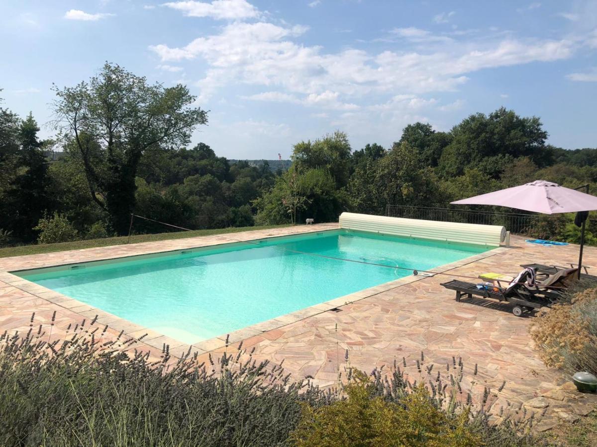 Sarrazac  La Ferme De Sapharey B&B 외부 사진