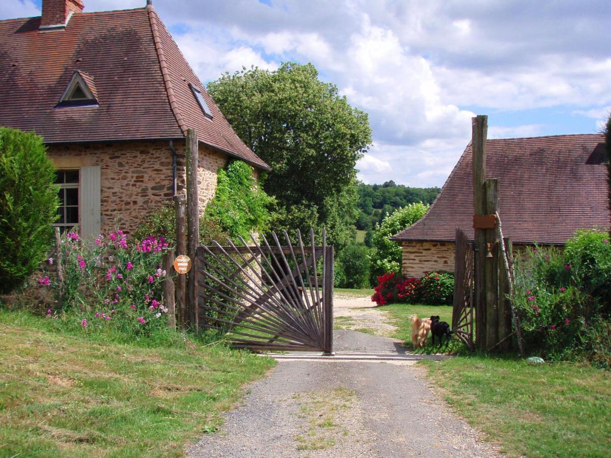 Sarrazac  La Ferme De Sapharey B&B 외부 사진